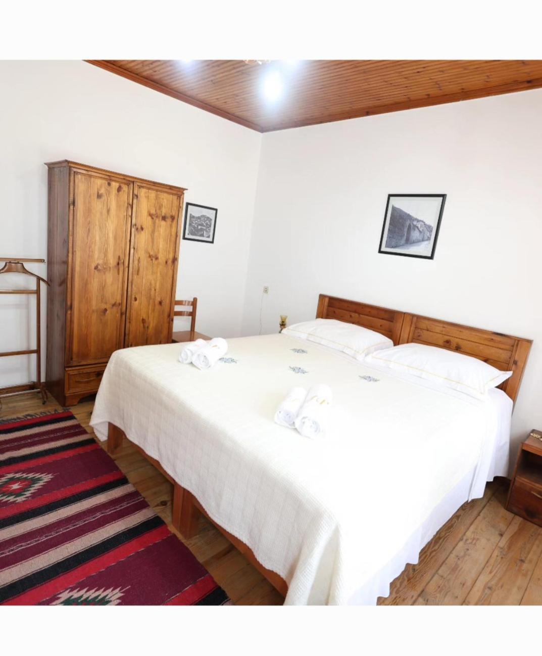 Guest House J.Prifti Берат Экстерьер фото