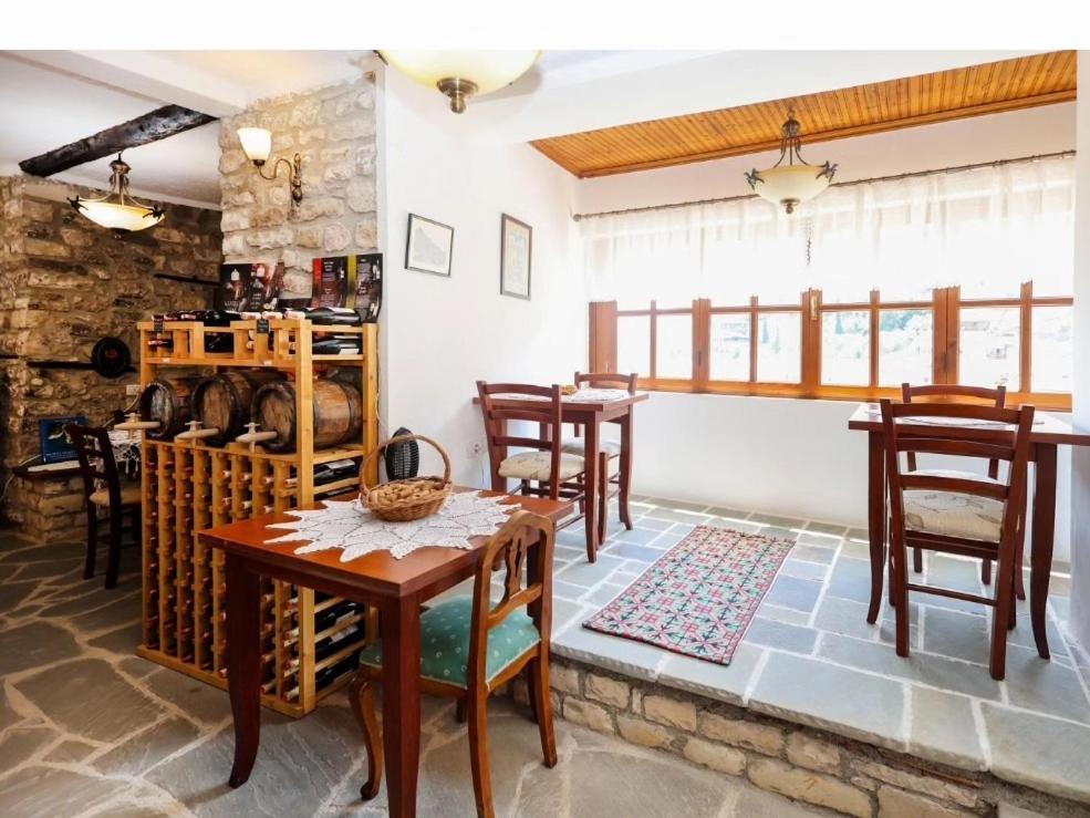 Guest House J.Prifti Берат Экстерьер фото