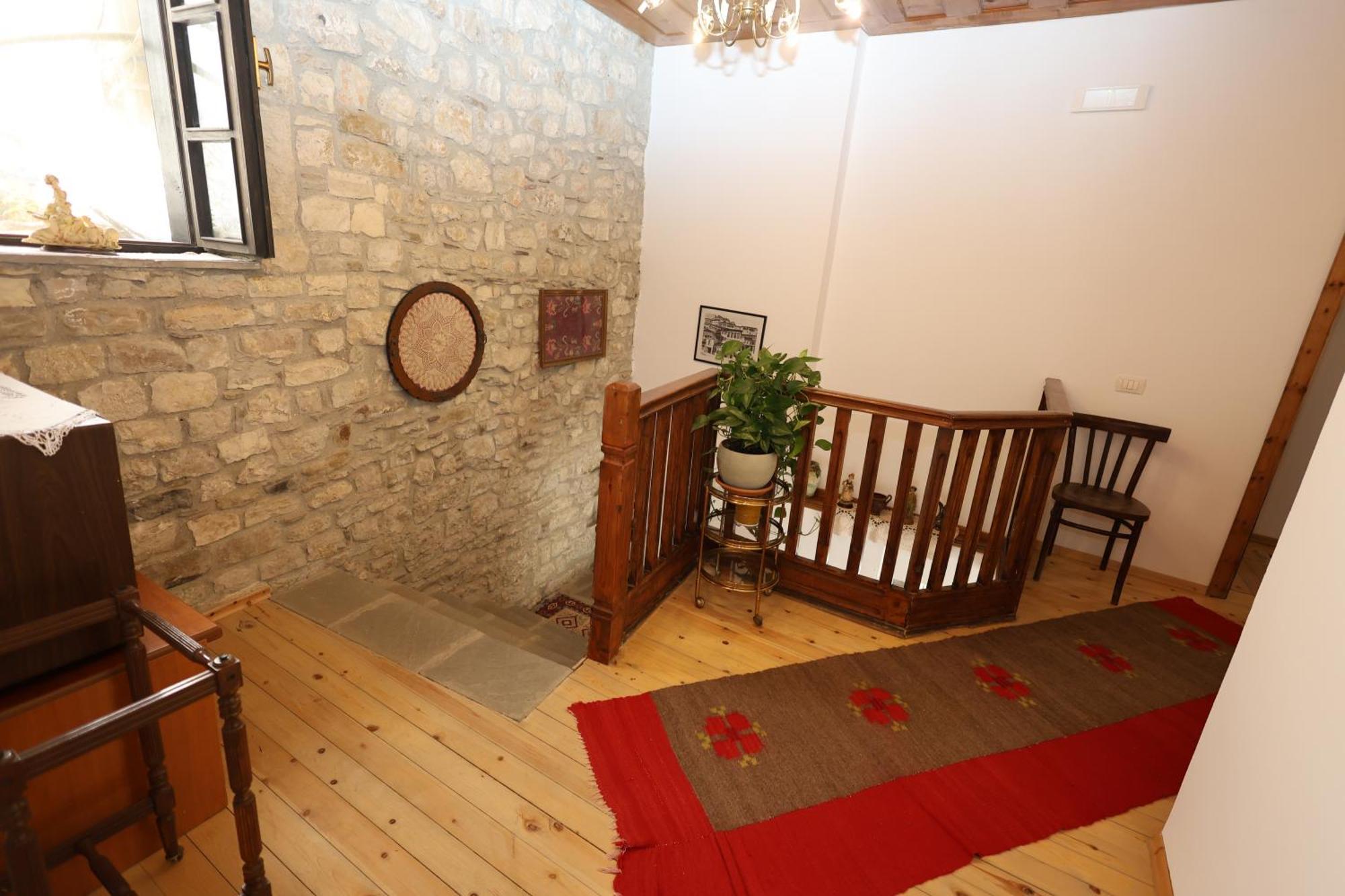 Guest House J.Prifti Берат Экстерьер фото