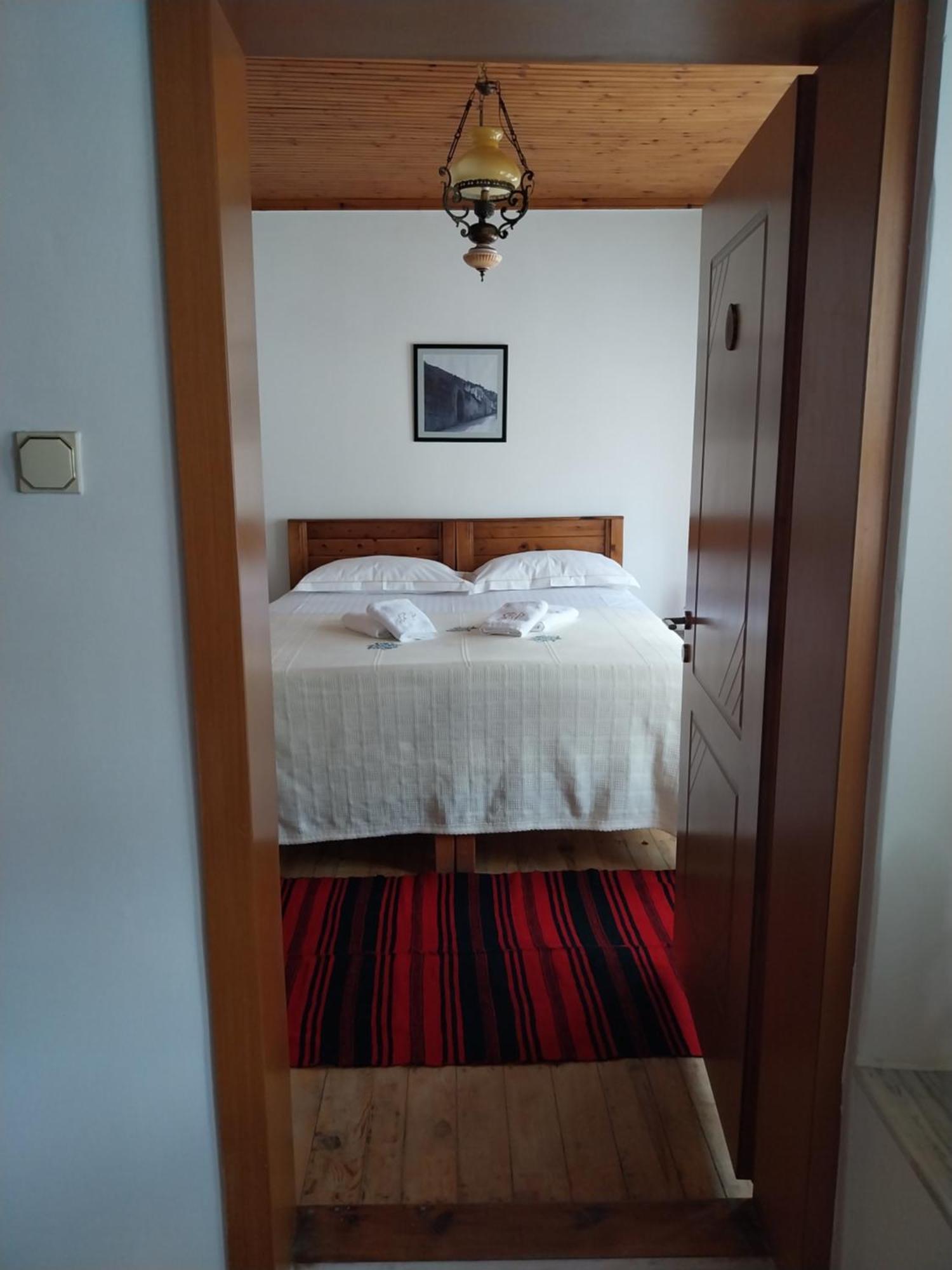 Guest House J.Prifti Берат Экстерьер фото