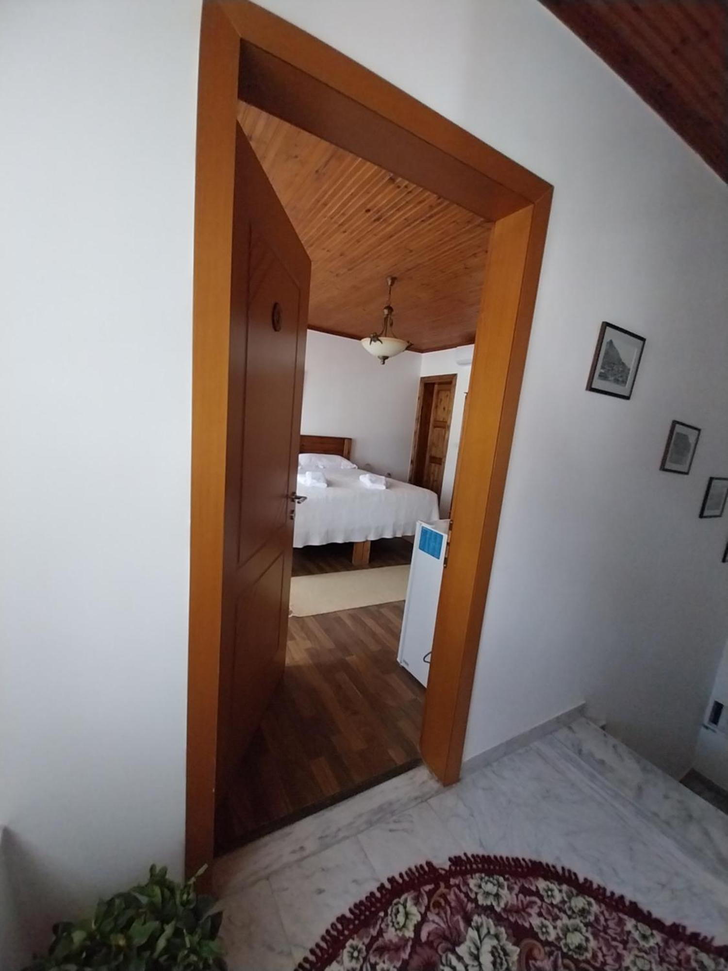 Guest House J.Prifti Берат Экстерьер фото